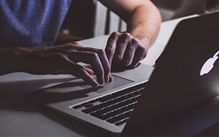 开云体育在线-魔幻昨夜！掘金铁蹄踏碎国足草坪裁判哨声引爆世纪争议