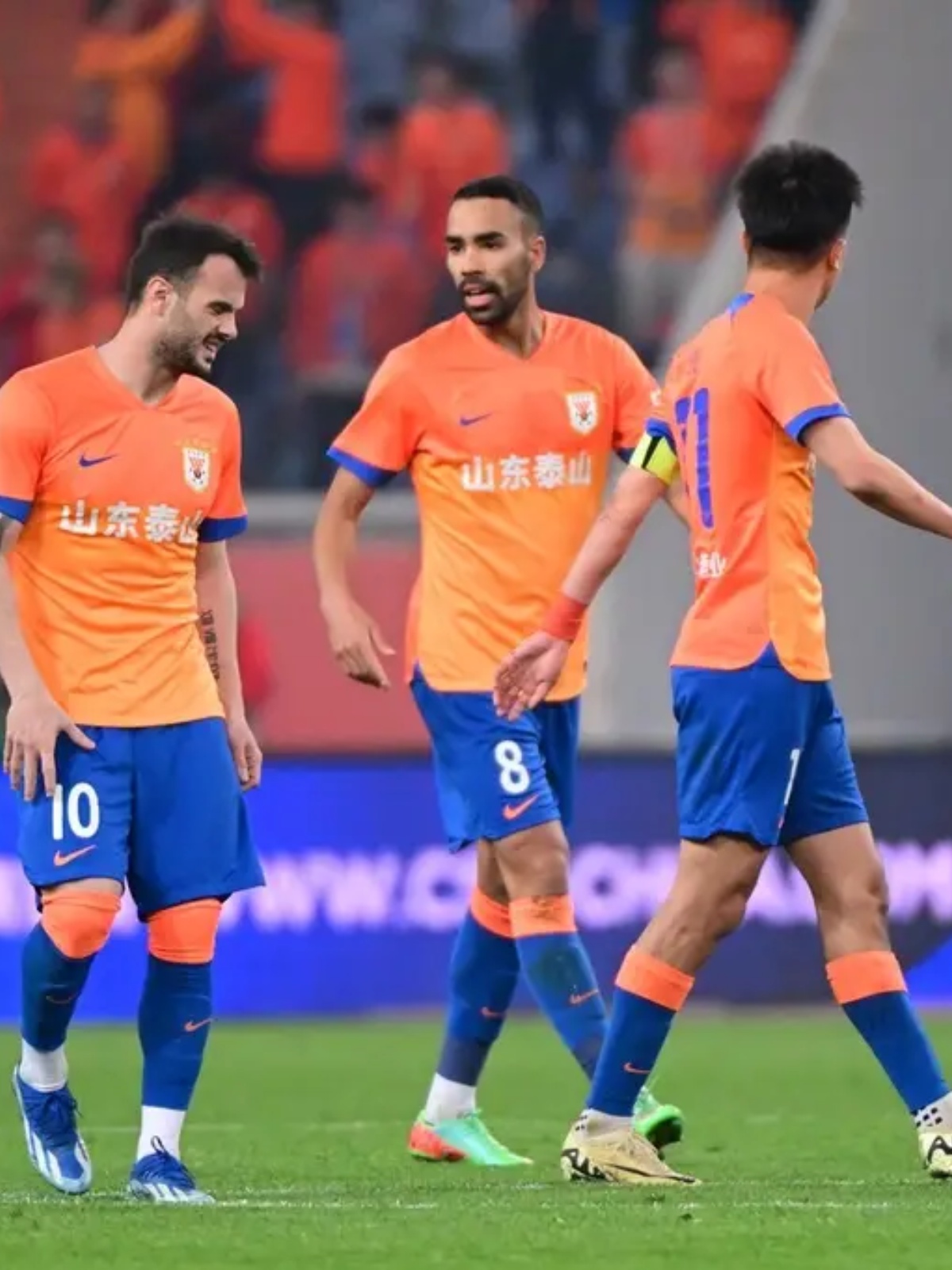 开云-EDG碾压G2，Oner开启传奇时刻焦点之战成都决赛之夜，点燃全场激情